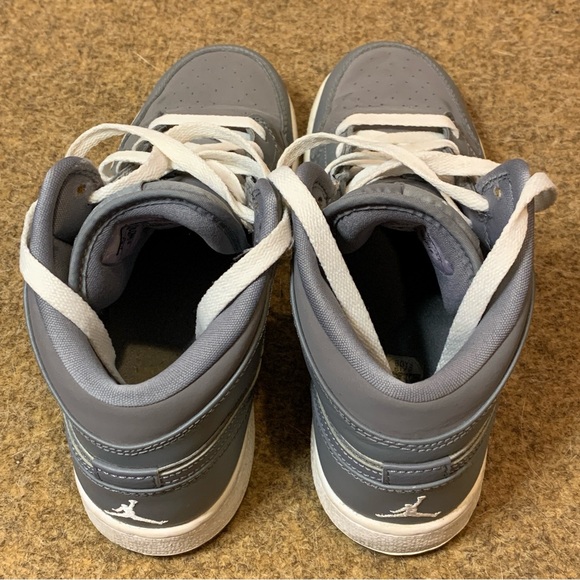 Nike Air Air Jordan 1 Retro Mid Jordans Shade Cool Grey Size 6.5 Y - Picture 11 of 15